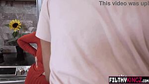 mona azar riding for that creampie, so hot! 😍