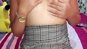 Oh God, She's Masturbating So Hard She's Squirting Everywhere!