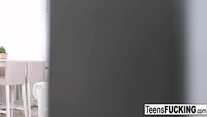 WATCH ROXY DEE GET THAT ANAL CREAMPIE NOW!