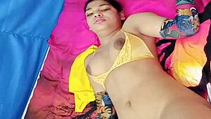 रंपा21 फ्री एक्सएक्सएक्स वीडियो पुराने आदमी और देसी लड़की दिखाता है। वे रफ ऐनल सेक्स में डाइव करते हैं।