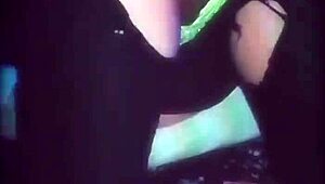 sharon esposa caliente de 40 a�os trabaja como recepcionista en una cl�nica cerca del metro san joaqu�n siempre llega ansiosa de trabajar para vestirse como puta y su marido solo le mame el culo