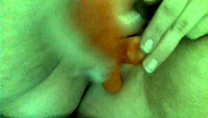 wanna see this bbw having fun with a juicy carrot in her pussy and ass?