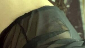 i jerk off in friend's room during her shower