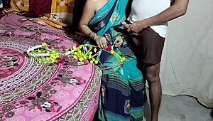 इंडियन देसी गांव की बीवी पहली बार रैंच पर ऐनल लेती है। कंट्री सेटिंग में रफ असफकिंग।