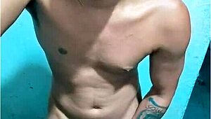 I love squirting on that big black cock in her tight pussy.