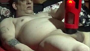 I Feel So Good Masturbating Naked, Exploring My Bisexual Side with Humiliation and Cumshot