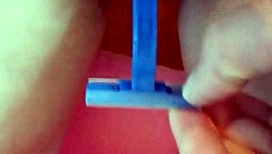 beautiful brunette demonstrates alternative masturbation technique 😏