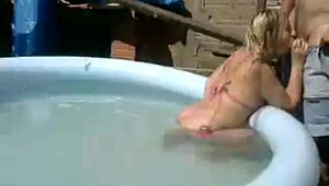 Blonde slut fucking on webcam in the favela