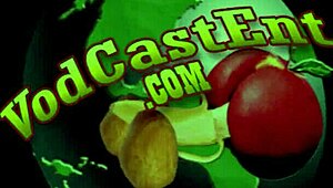 Sunshine skittlez masturbates with dildo in casting interview