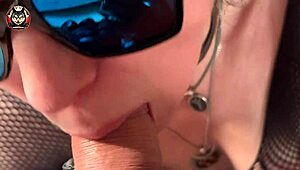 Super Close-Up! Watch Milf Pussy Get Pounded with Epic Cumshot