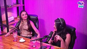 A loirinha strips bare in the studio for steamy lesbian play.