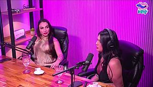 A loirinha strips bare in the studio for steamy lesbian play.