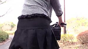 Japanese Babe Hinako Arasaki Shows Big Tits and Ass