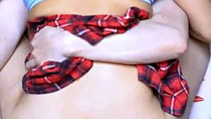 Shower mein uski choot chat rahi, chudai, sweet feet se finish