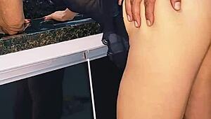 Fodendo Loira Na Pia E Gozando Dentro