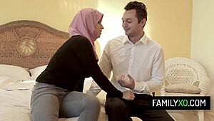 सौतेला पिता हिजाब वाली साली एला नॉक्स को जोर से चोद रहा है