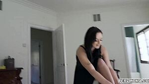 Stepson Fucks Hot Stepmom's Pussy Before She Leaves