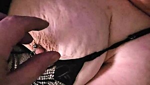 Stepmom’s face covered in cum after quick jerk session