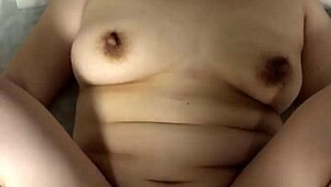 Japanese 30s Couple Intensely Fucks In Missionary For Simultaneous Orgasm And Massive Creampie