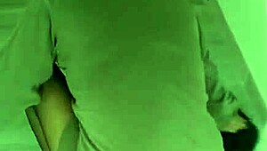 Turbanli Nylon Pantyhose Mature Woman Cleans the Floor