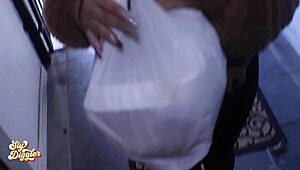 i invited my doordash guy in for a big tip and he fucked my ass with his monster cock