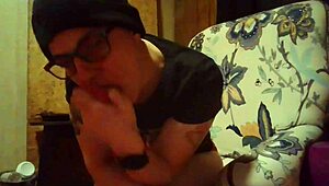 getting aroused chatting with people on xvideos