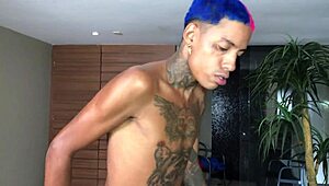 Branquinha’s first time taking two cocks in her big pussy.