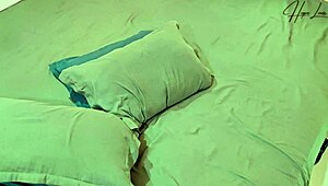 Oh, my smoking hot stepsister offers her big pussy to me!