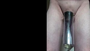 Bisexual Mark Wright loves swallowing piss and isn’t shy about it.