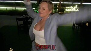 Made that live show with intense fucking on the erotic chair.