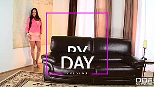 Angelica Heart's Glamorous Heel Rub