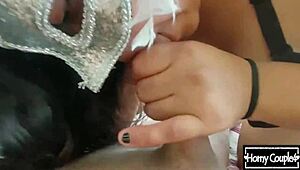 mi amigo quiere que le chupe la verga para cogerme rico despues