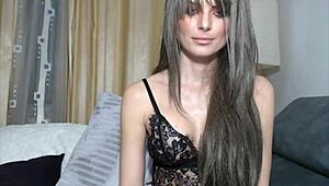 Just saw this hot milf on cam at Buzzingbirdz. She’s got killer big tits!