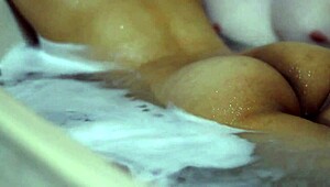 What forbidden desire unfolded in the apartment between the mother of his friend and him?