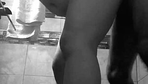 Quick fuck in the bathroom