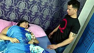 स्टीपमॉम फोन जासूसी: मेरी स्टीपमॉम फोन पर जासूसी करके वाइल्ड फैंटेसी करती है, पागल है? 😅