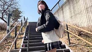 यूनिफॉर्म में इंटेंस एशियन बेब, होटल में हार्ड स्लैम हुई! उसपर चढ़कर अंदर फिनिश!