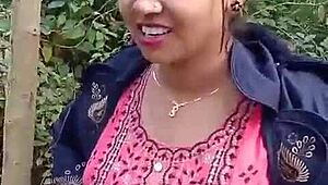 जंगल में वाइल्ड मंगल! वो स्टेपसिस को चोदती है जब तक पस्सी लाल नहीं हो जाती, क्लियर ऑडियो में!