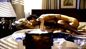 क्लासिक रेट्रो स्टाइल में तीन एंजल्स के चेहरे