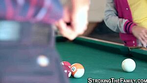 टैबू सीन में मेच्योर मैन द्वारा यंग स्टेपसिस्टर को हार्ड रैम किया!