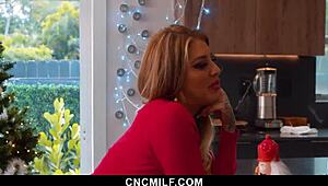 Horny Elf Encounters Stepmom And Stepdaughter In Fantasy