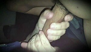 mamando a mi macho y tragando su lechita en intrigante encuentro