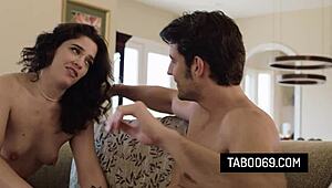 hot milf victoria voxxx lets it guy fuck her pussy to fix computer