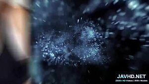 Wow, check out this hot japanese girl squirting her pussy! 💦🌸