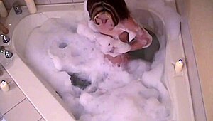 hotel bubble bath turns into steamy deepthroat action for slut