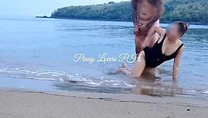 बीच पर जोड़े की खुलेआम चुदाई एडवेंचर