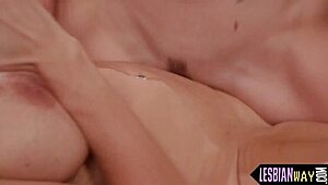 Mature lezzie enjoys tribbing session after steamy oralsex with friend