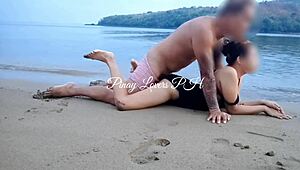 बीच पर जोड़े की खुलेआम चुदाई एडवेंचर