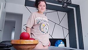 dude, this girl masturbates braless and squirts everywhere! 💦