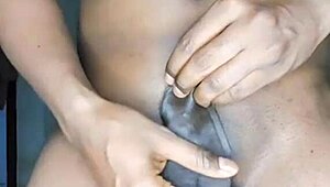 अंत में मेरी चेस्टिटी केज अनलॉक हुई, हिलाया और बकेट्स वीर्य निकला!